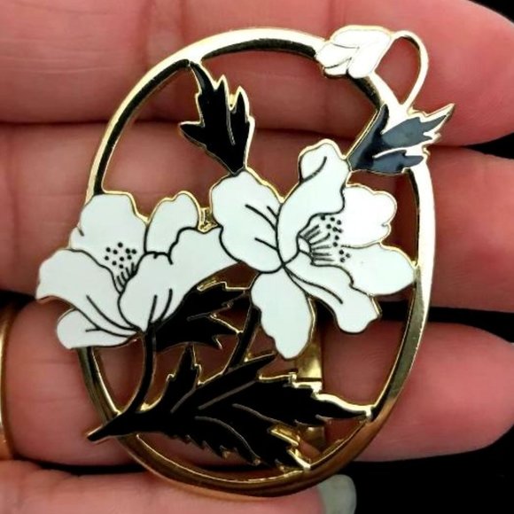 Fish & Crown Enamel Flower Brooch - Picture 1 of 4